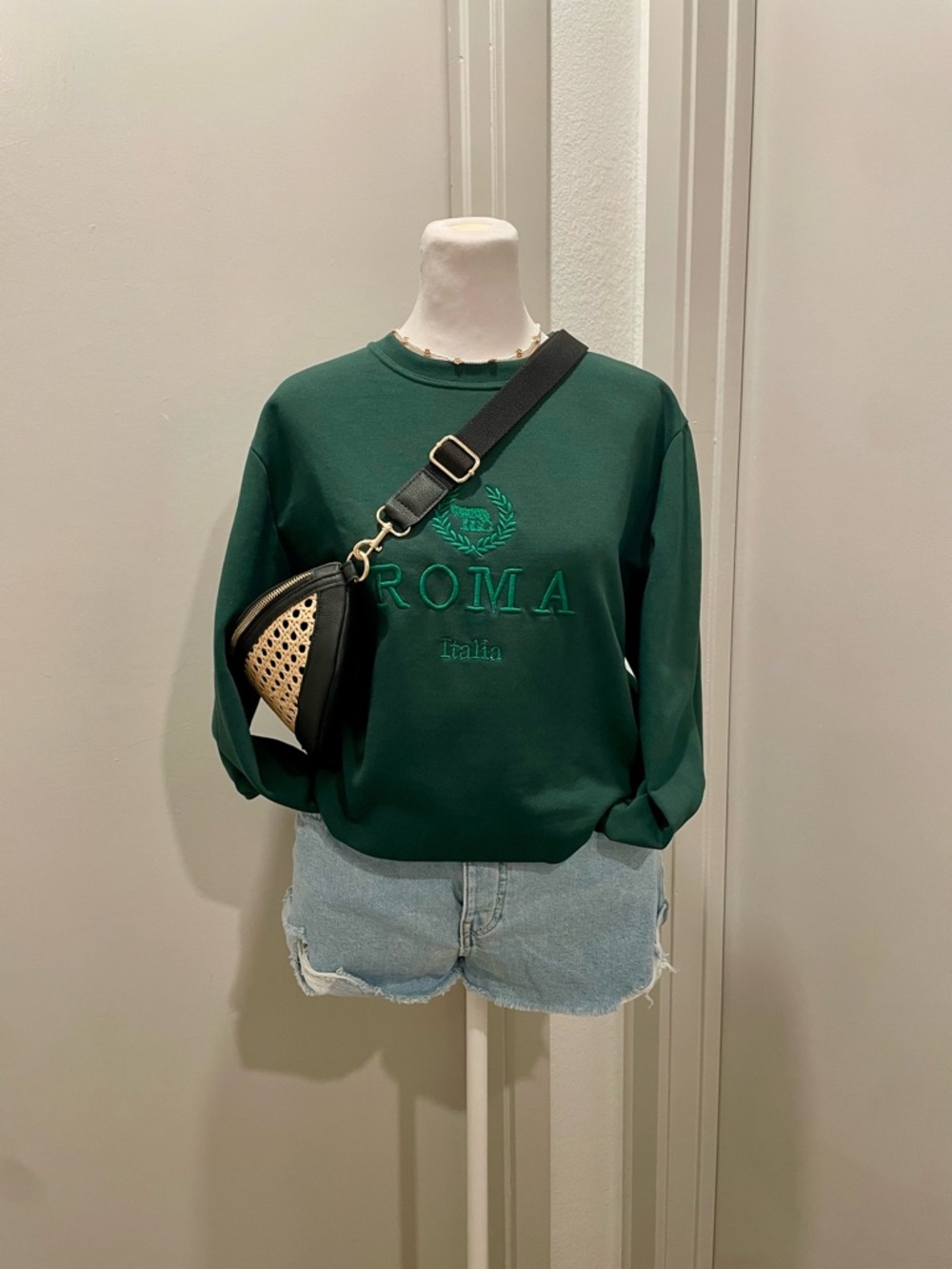 Sublima Roma Italia Green Embroidered Travel Crewneck Pullover Sweatshirt - M